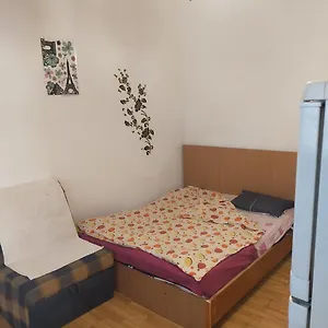 Gazde/Camere de închiriat Vila Elena Ap3, Bucureşti